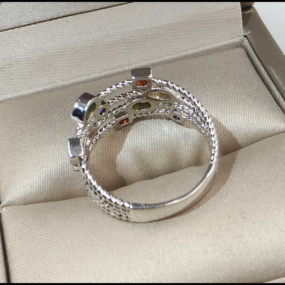 Sterling Silver Ring- - Picture 4 of 6
